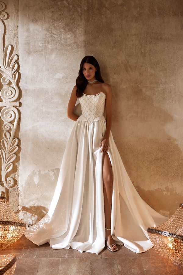 Corset & Skirt Chester Ivory